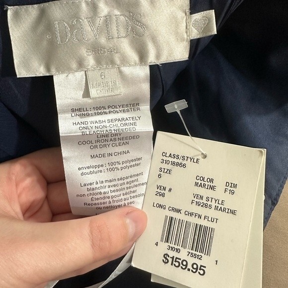 David’s Bridal Navy Long Crinkle Chiffon Bridesmaid Dress NWT Size 6 - Picture 12 of 16